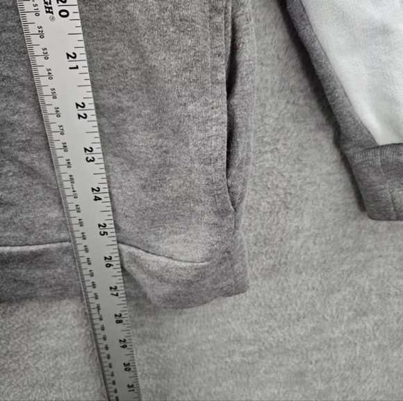 PINK VS Pullover Colorblock 86 Hoodie Gray, Blk & White htf - Picture 2 of 8